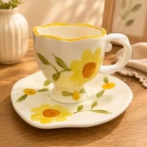 Flower Cup & Saucer | فنجان وصحن بنقشة الزهور
